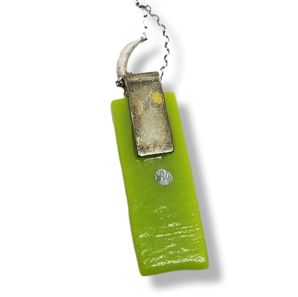 VINTAGE DICHROIC ART GLASS PENDANT & STERLING SILVER CHAIN NECKLACE - Picture 5 of 7